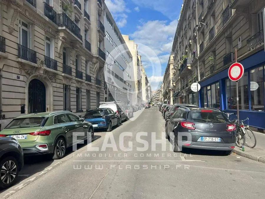 Cession de bail — commerce Paris Courcelles