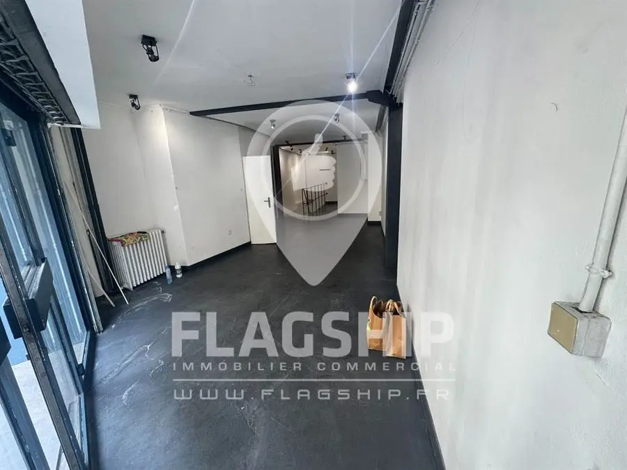 Location — commerce Paris Porte Maillot/Ternes