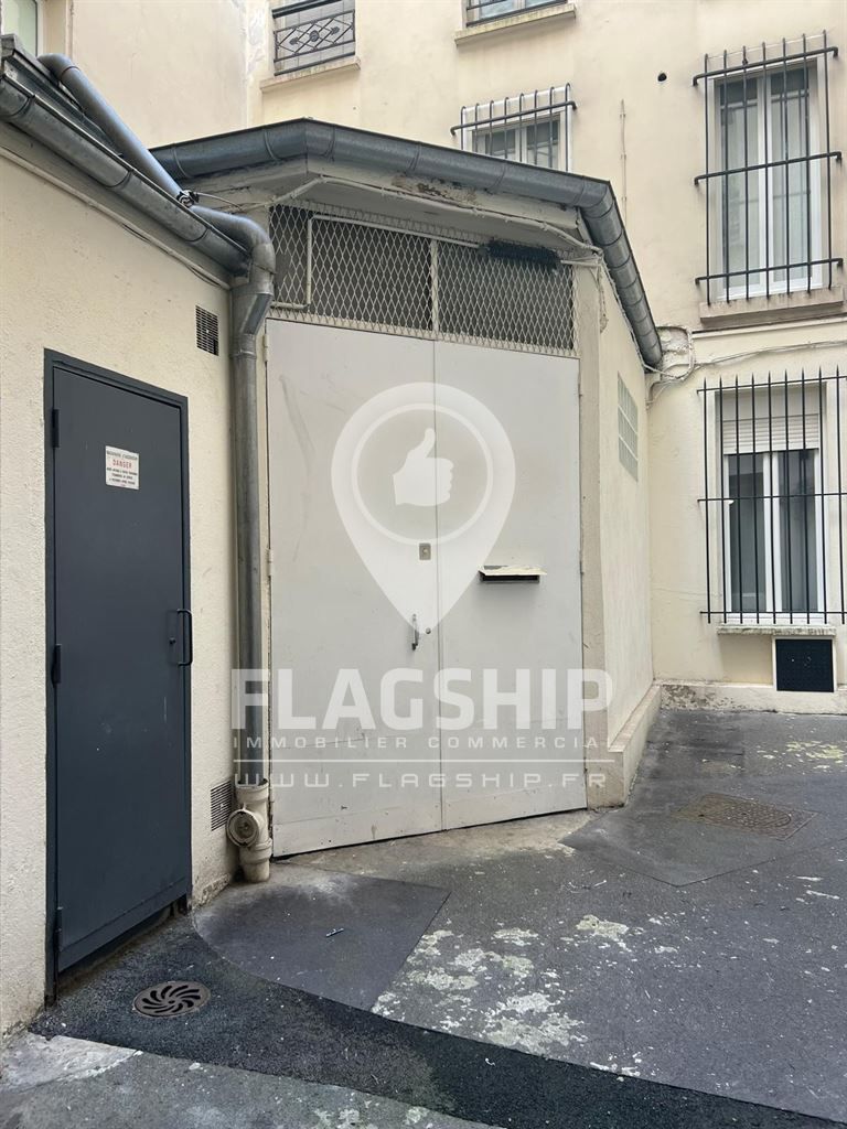 Boutique en location — Paris Strasbourg - Saint-Denis