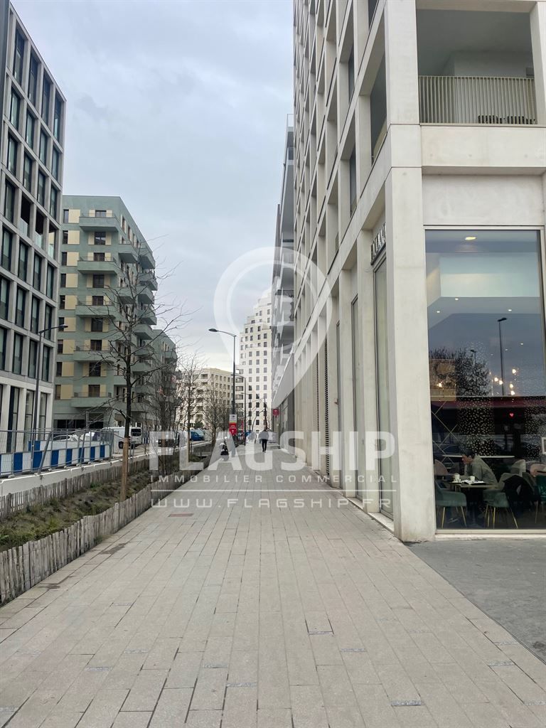 Location Commerce Asnières-sur-Seine 92600 RER C LES GRESILLONS