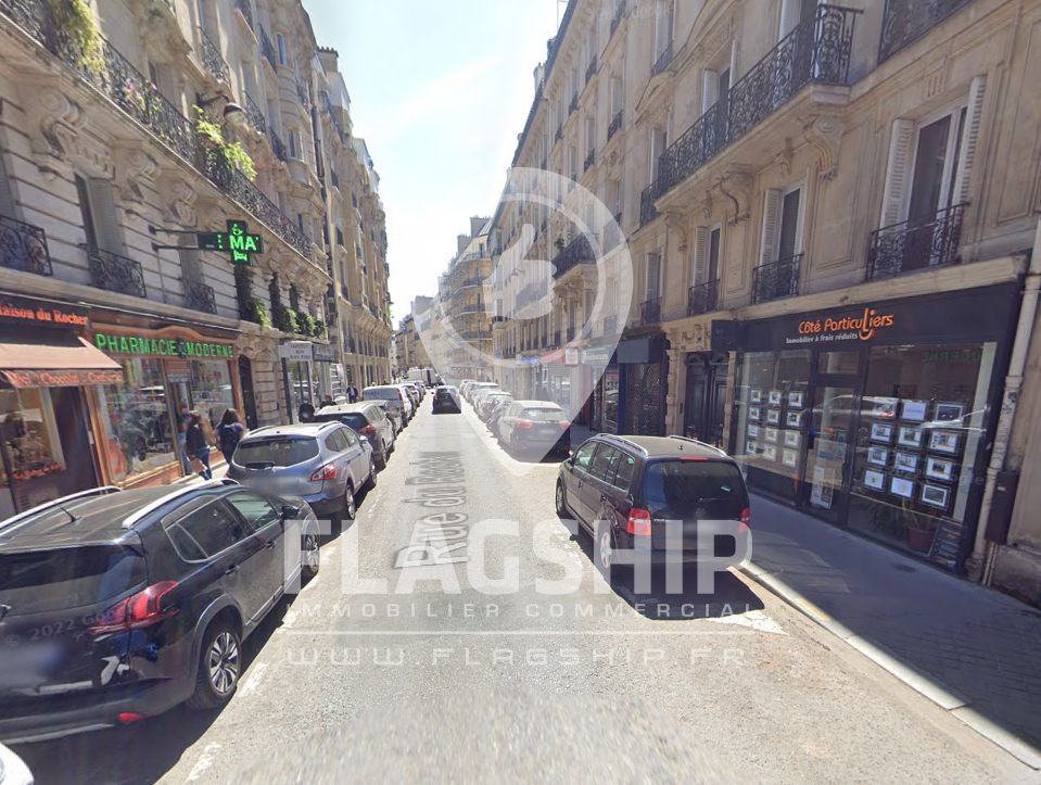 commerce en location sur PARIS (75008)