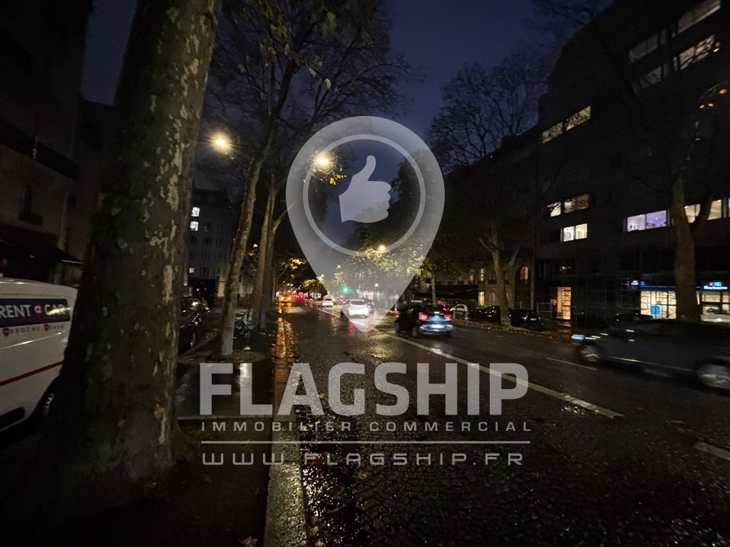 commerce en location sur PARIS (75008)