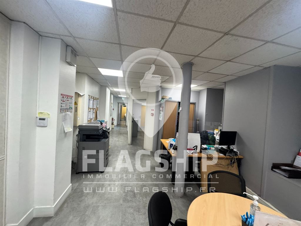 commerce en location sur PARIS (75008)