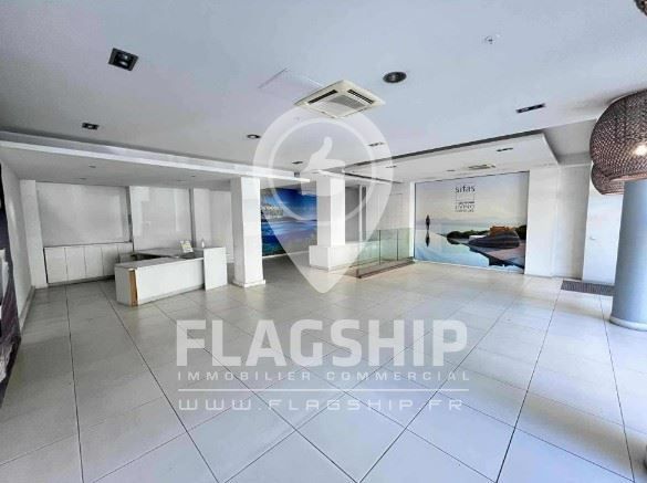 commerce en location sur PARIS (75008)