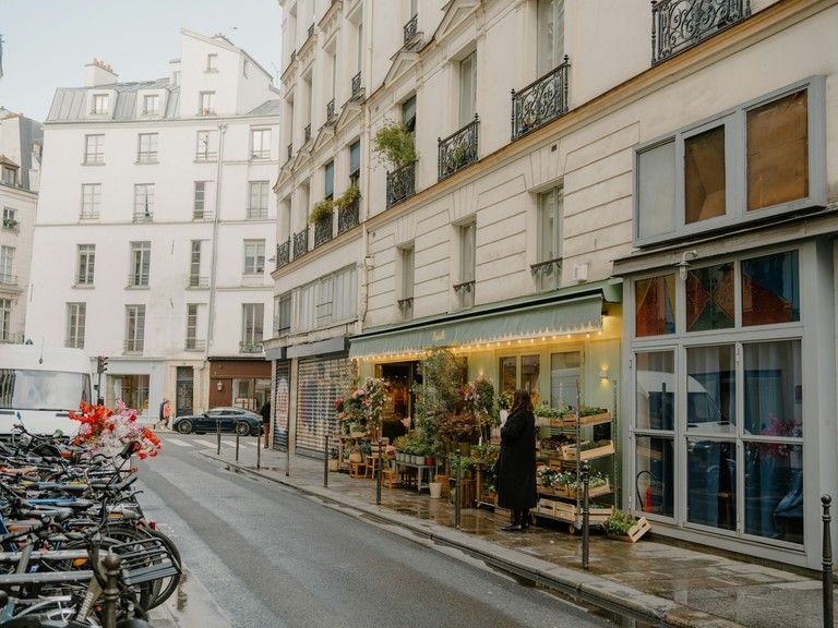Investir dans des Murs Commerciaux à Paris en 2026 : Le Guide Complet